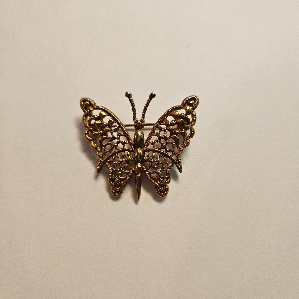 Vintage Gold Tone Butterfly Brooch Pin Openwork Metal‎ Mid Century Jewelry